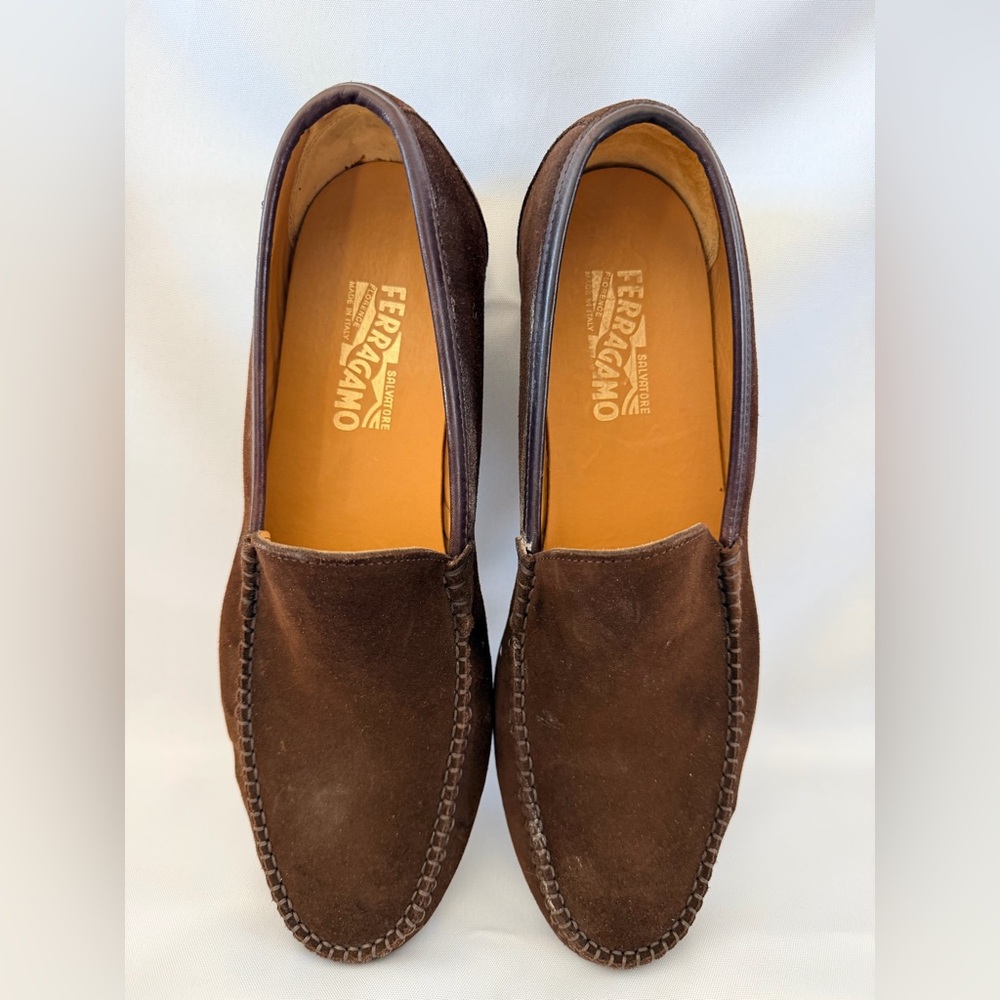 Salvatore Ferragamo Men's Brown Suede Loafers. Guanto